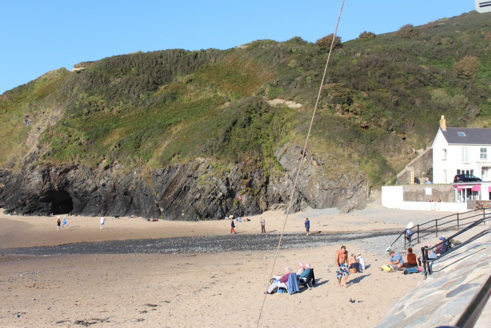 Morlogws-Farm-Holidays-Llangrannog-08